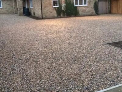 Cost of a gravel driveway installation in Park Street